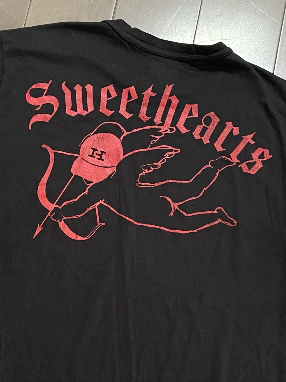 New Era Black T-Shirt with Red HAT CLUB Print